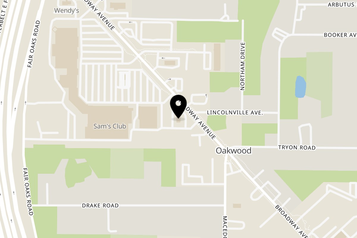 Map showing the location of Beckham's B & M Bar B Que Oakwood Village on 23840 Broadway Avenue in Bedford