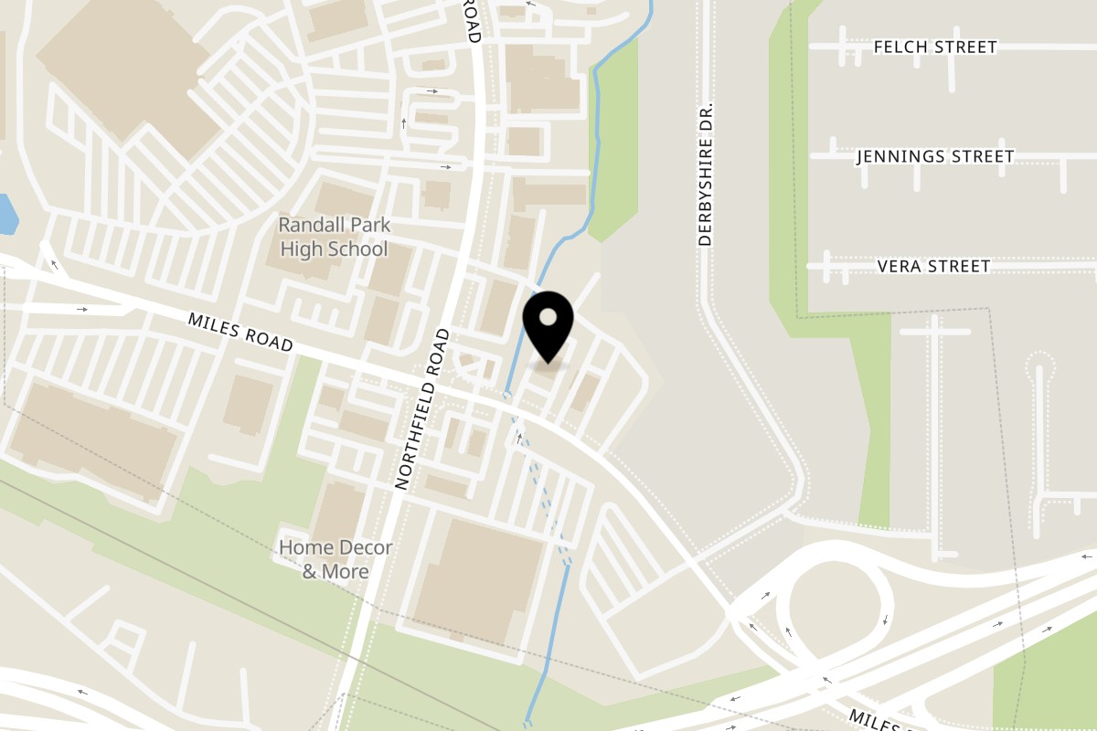 Map showing the location of Beckham's B & M Bar B Que North Randall on 21921 Miles Rd in North Randall